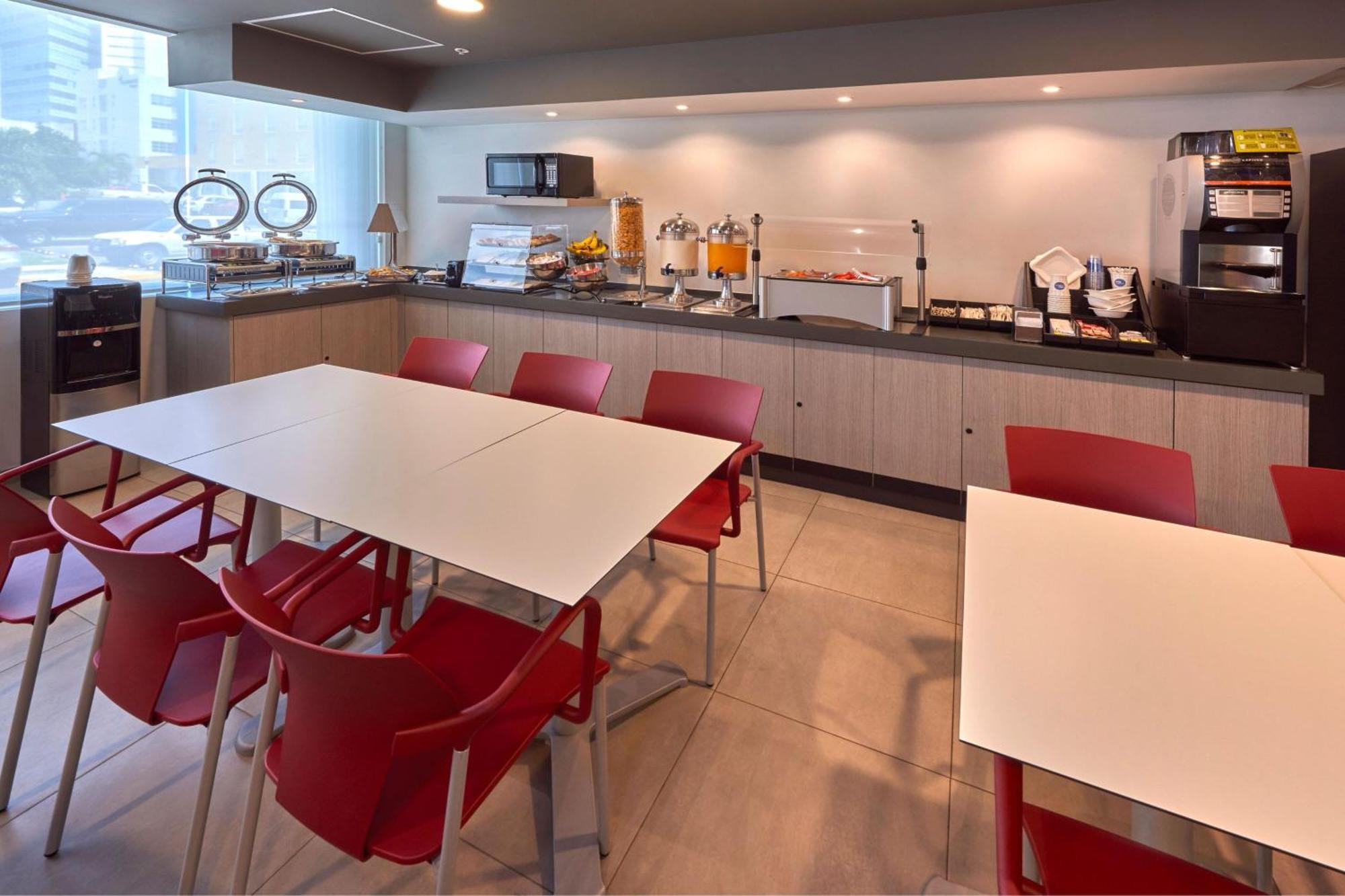 City Express Junior By Marriott San Luis Potosi Zona Industrial المظهر الخارجي الصورة